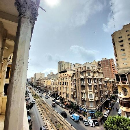 Arab Hostel, Welcoming All Solo And Groups Travellers But, Unmarried Couples Not Allowed อเล็กซานเดรีย ภายนอก รูปภาพ