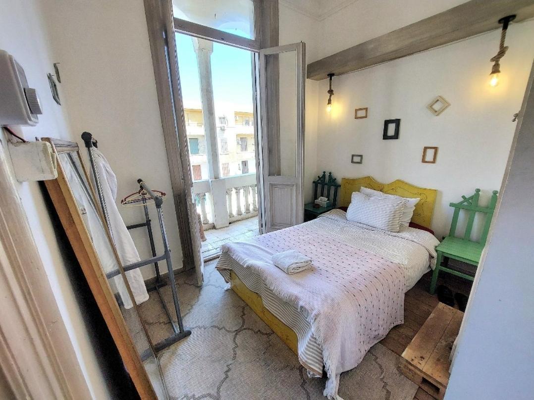 Arab Hostel, Welcoming All Solo And Groups Travellers But, Unmarried Couples Not Allowed อเล็กซานเดรีย ภายนอก รูปภาพ